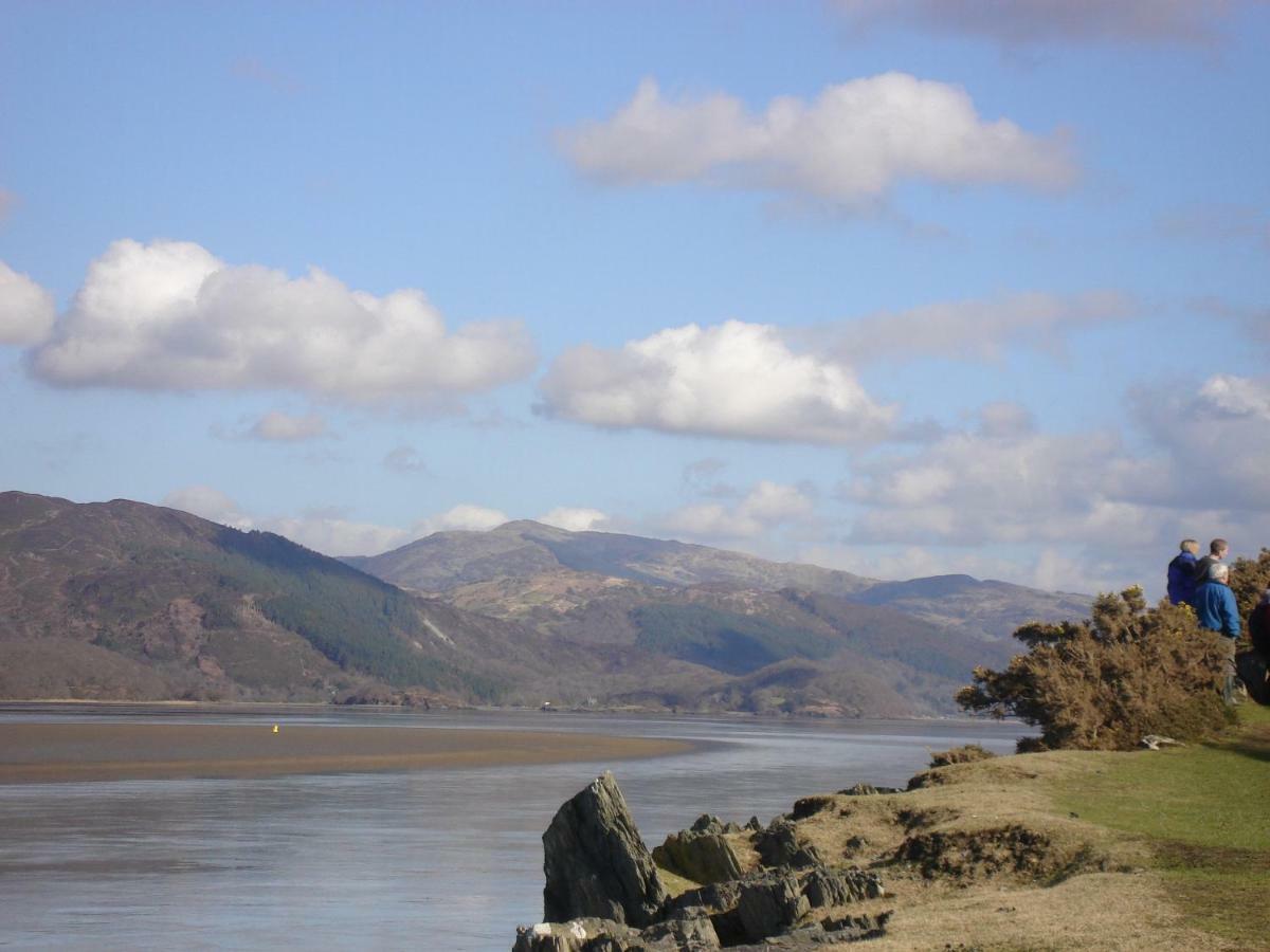 Вілла Snowdonia Mawddach Escape Долгелай Екстер'єр фото
